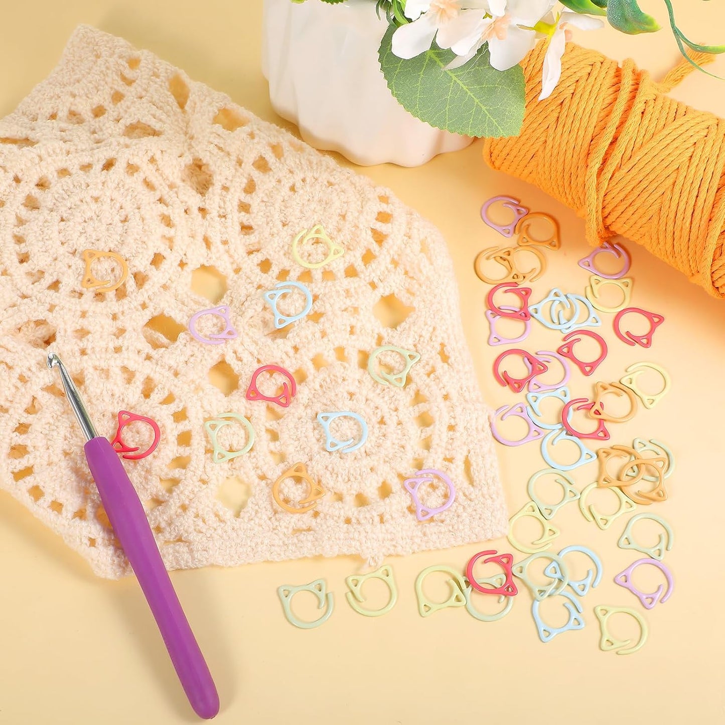 MBAIYO 48pcs Cat Stitch Markers for Crocheting, Cat Metal Crochet Stitch Marker Ring Multicolor Knitting Stitchs Markers Spiral Crochet Stitchs Marker Set for DIY Weaving Knitting Sewing Tools