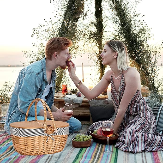 Wicker Picnic Basket with Liner, Wooden Split Lid Picnic Basket, Vintage-Style Picnic Hamper with Folding Woven Handle for Picnic, Camping, Outdoor, Valentine Day, Thanks Giving, Birthday (Grey)