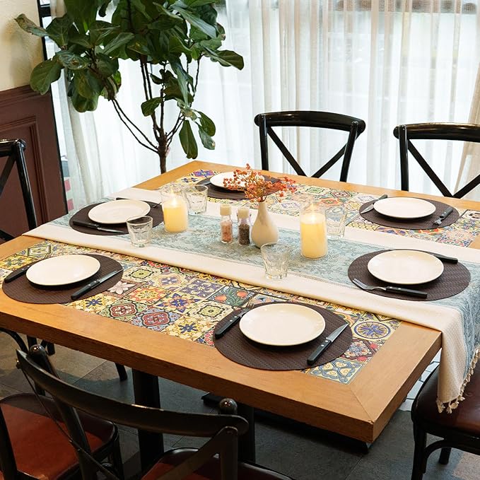 Round Faux Leather Placemats Set of 6 – 13 Inch Vinyl Mats, Heat Resistant, Non Slip, Wipeable & Washable, Easy to Clean Dining Table Decor for Kitchen & Holiday Gatherings（Black）