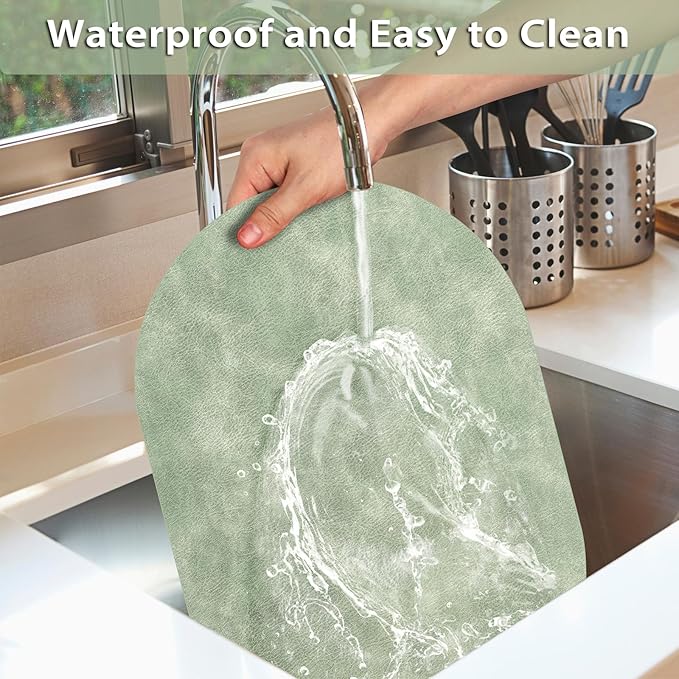 ADRIMER Placemats, Heat Resistant Oval Placemats Set of 8 Washable 12 x 17 Inch, Waterproof Table Mats, Wipeable Pu Place Mats for Kitchen, Dining Room, Green