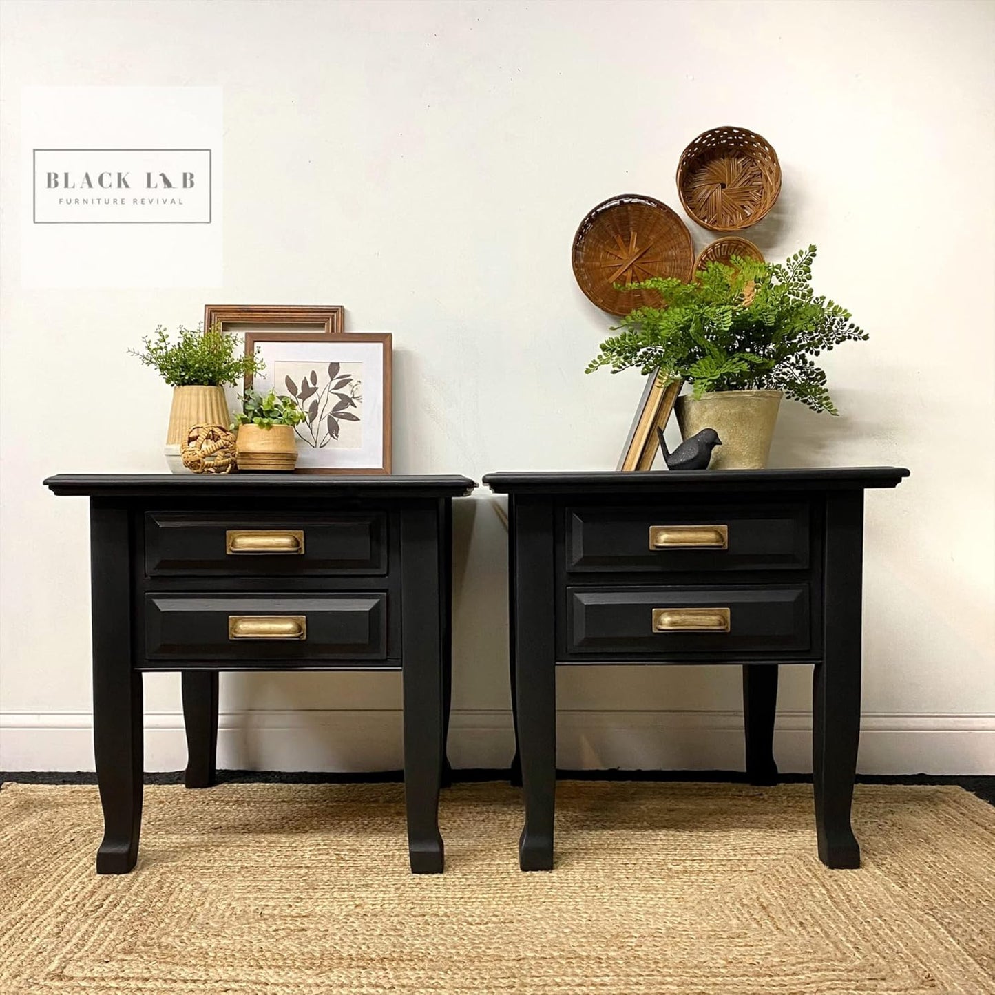 Dixie Belle Paint Company Chalk Finish Furniture Paint - Caviar (4oz) - Matte Black Chic Chalk Mineral DIY Furniture Paint