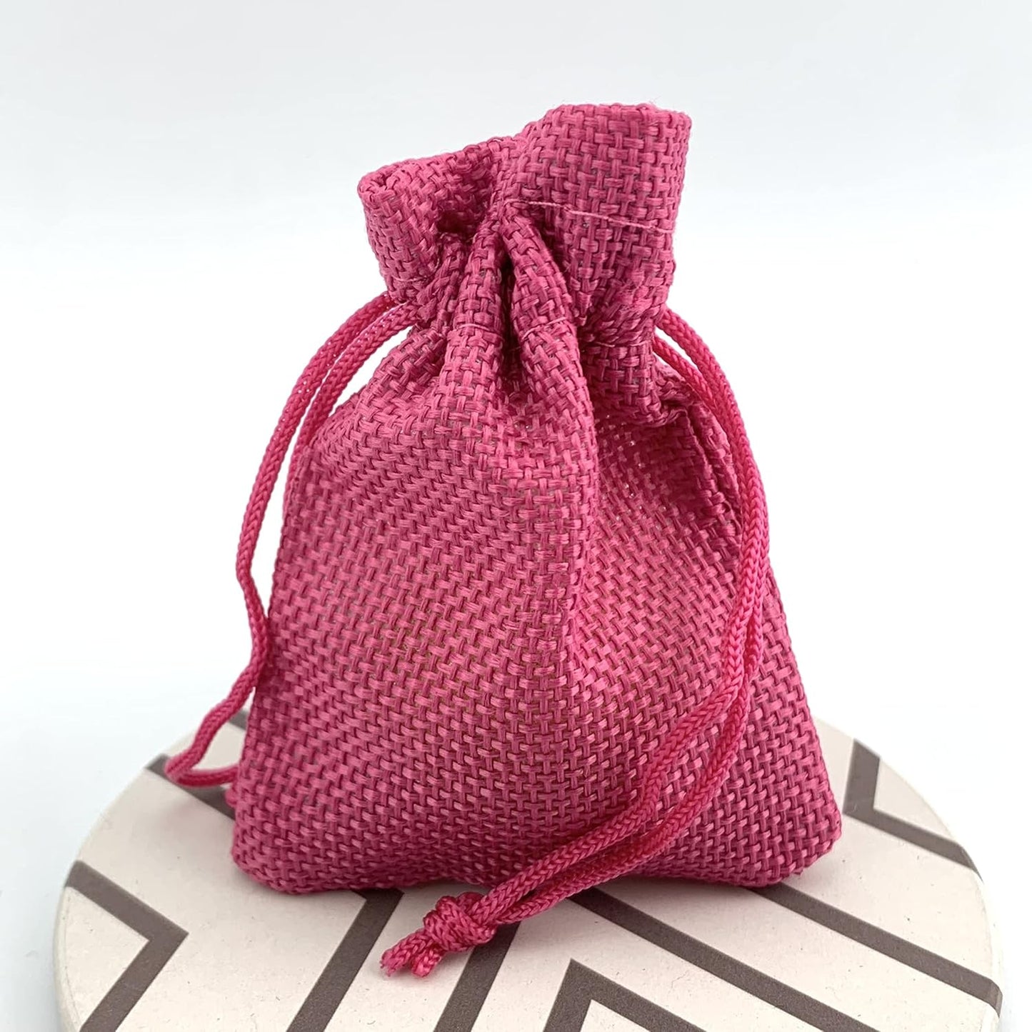 Palmhomee Pack of 25 Burlap Gift Bags with Drawstring Linen Jewelry Pouches Wedding Hessian Jute Bags for Birthday and Treat Pouches Party Wedding Favors Gift (2.8x3.6 Inch, Fuchsia)