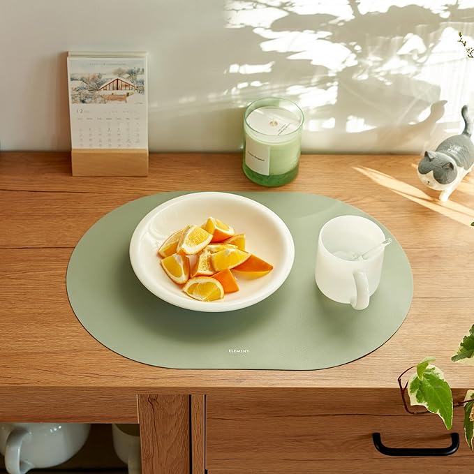 Matt Oval Silicone Placemats Set of 4 with Matching Coasters – Heat Resistant, Waterproof, Easy to Clean Non-Slip Modern Dining Table Mats – Premium Leather Textured Japandi Kitchen Decor