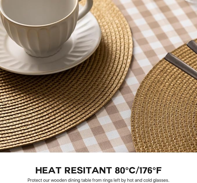 Round Placemats Set of 4 Plastic Woven Placemats Washable Wipeable Table Mats for Dining Table Heat Resistant Non-Slip Circle Place Mats (Tan)