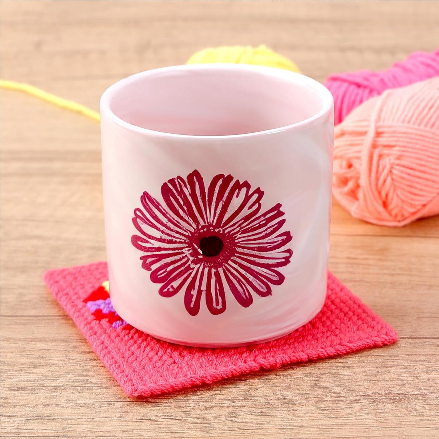 Pllieay 10PCS 7 Count Plastic Canvas Sheets, 10.2x13.2 inch Plastic Mesh, Eye Mesh for Embroidery, Acrylic Yarn Crafting, Knit and Crochet Projects, Make Aquarium Dividers(with 5Pcs Weaving Needles)