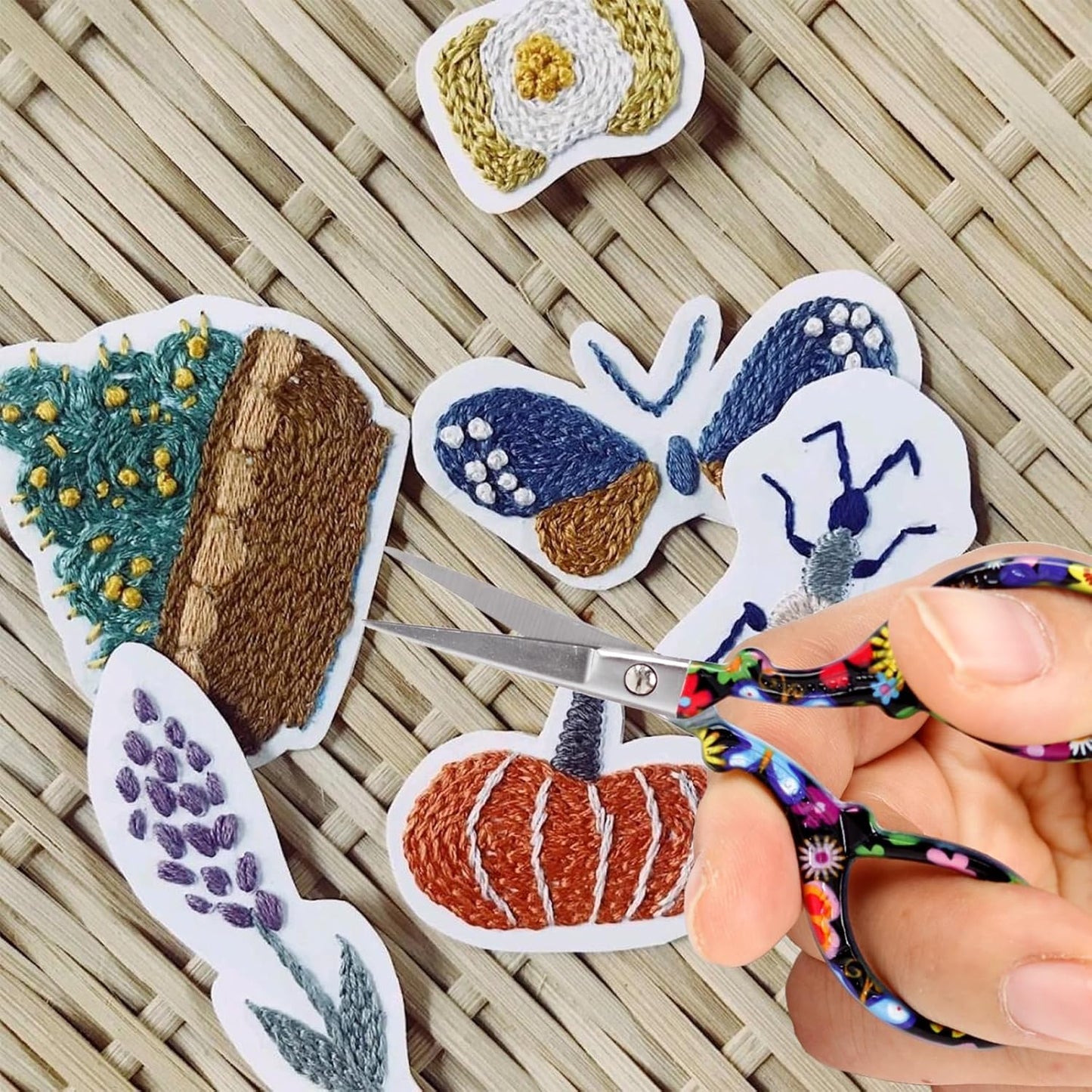 BIHRTC Little Sewing Scissors 4.5Inch Embroidery Scissors with Artificial Leather Cover Stainless Steel Scissor DIY Tools Dressmaker Small Shears for Handicraft DIY Tool Crafting Thread Art Work