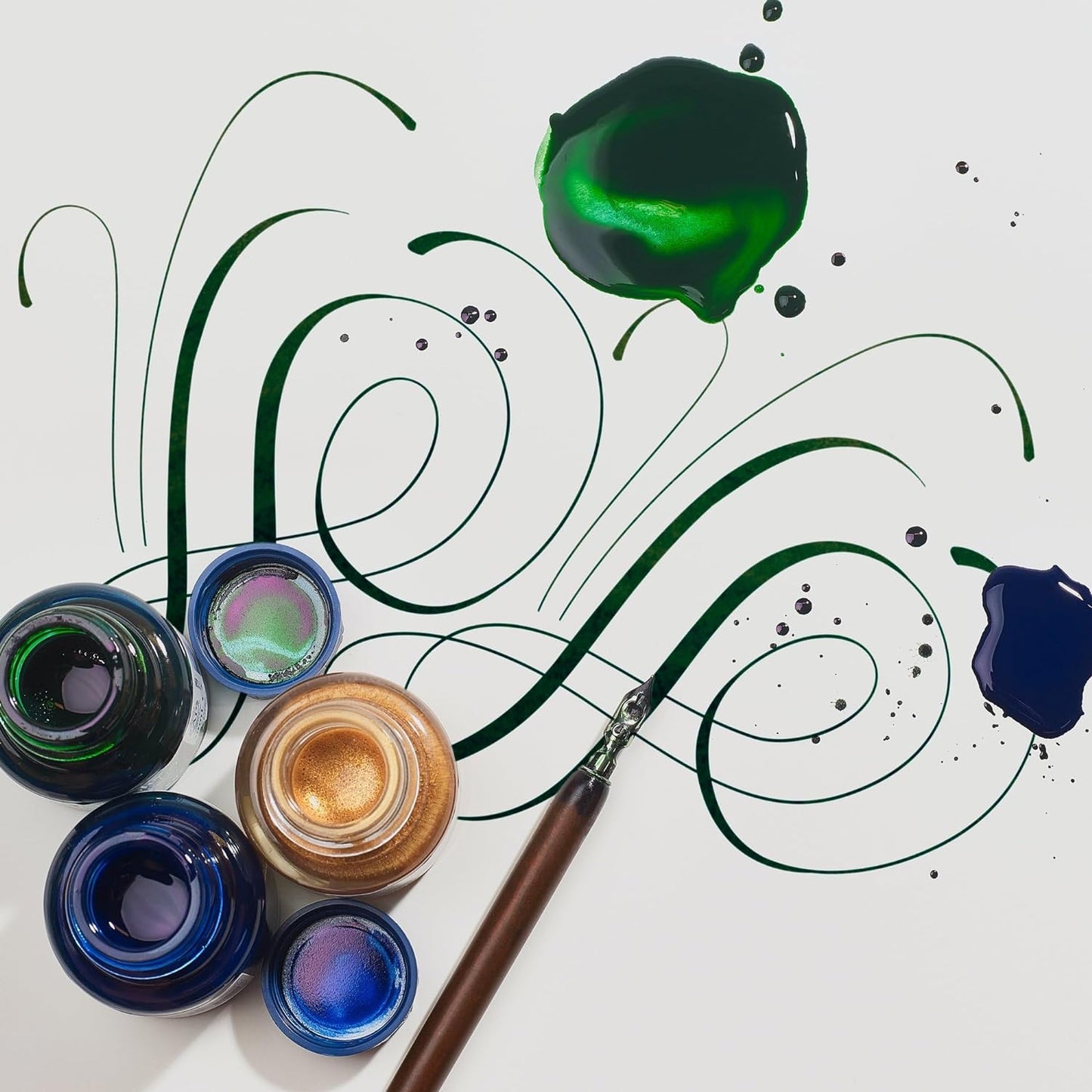 Winsor & Newton Calligraphy Ink, 30ml (1-oz) Bottle, Scarlet