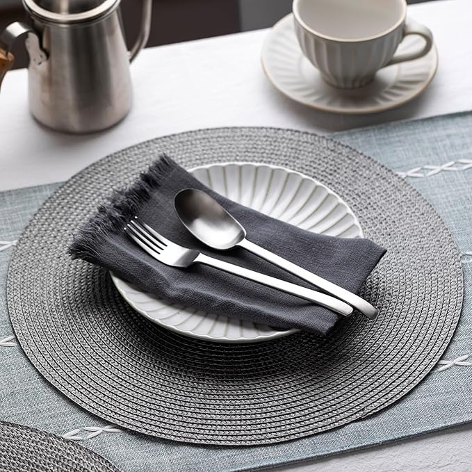 Round Placemats Set of 12 Plastic Woven Placemats Washable Wipeable Table Mats for Dining Table Heat Resistant Non-Slip Circle Place Mats (Gray)