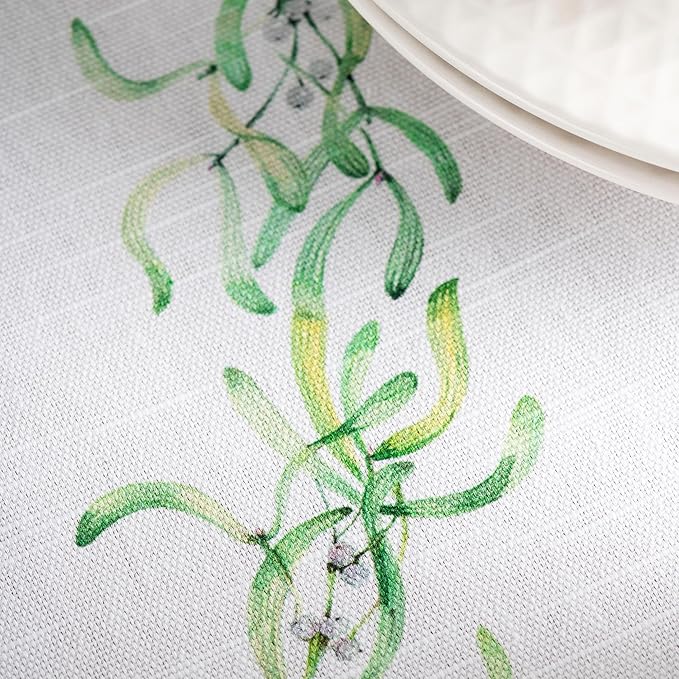 Maison d' Hermine Table Cloth Round Table 100% Cotton 69 Inches Fall Tablecloth Reusable Everyday Use for Thanksgiving Christmas Decorations Dining Farmhouse Party (Christmas Tradition)
