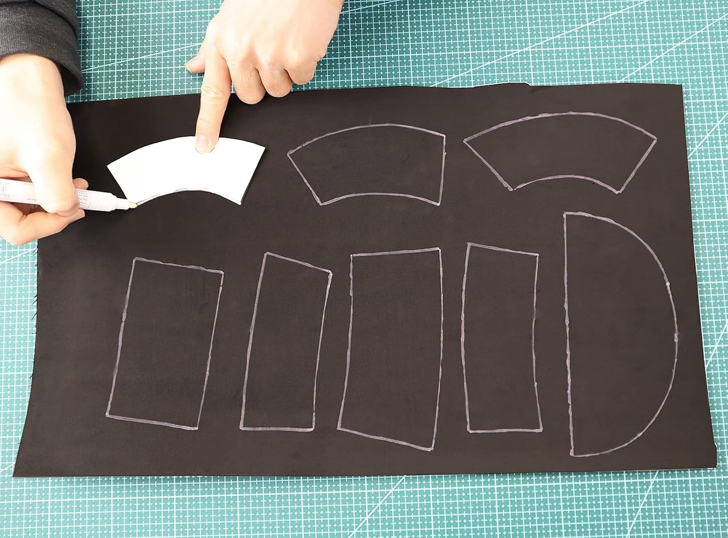 OISAKLD EVA Foam 2mm-10mm 13.7"×39" Craft Foam Sheet 74 kg/m³ Cosplay Foam for Craft Model Cosplay 3mm