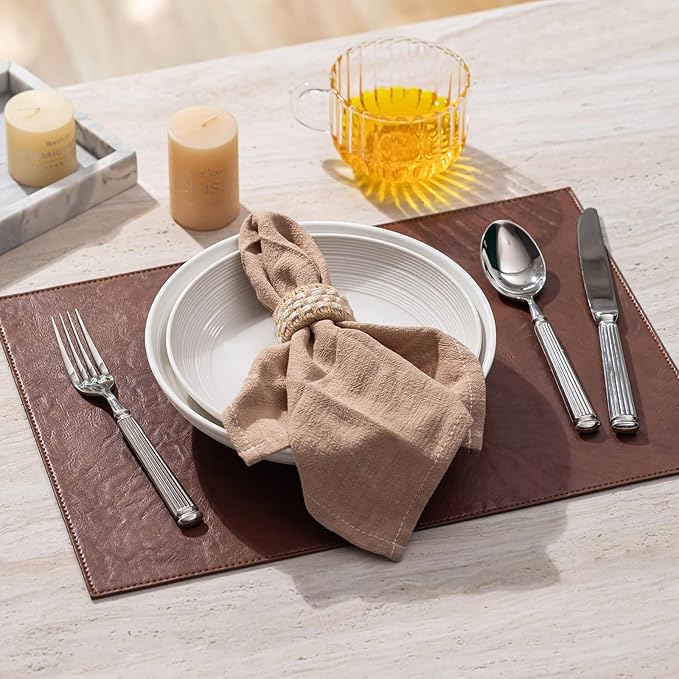 Faux Leather Placemats Set of 4 Vinyl Washable Wipeable Table Mats for Kitchen Dining Table Heat Resistant Waterproof Indoor/Outdoor Placemats Non-Slip Easy Clean Place Mats (Reddish Brown)