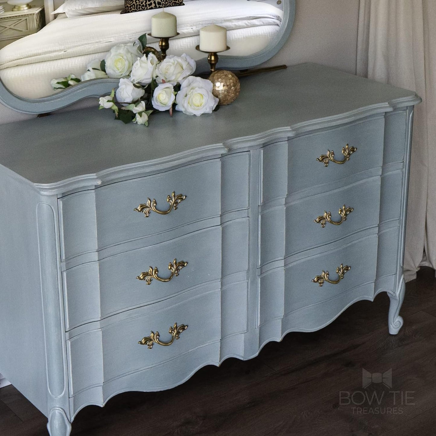 Dixie Belle Paint Company Chalk Finish Furniture Paint - Savannah Mist (8oz) - Matte Cloudy Blue Chic Chalk Mineral DIY Furniture Paint