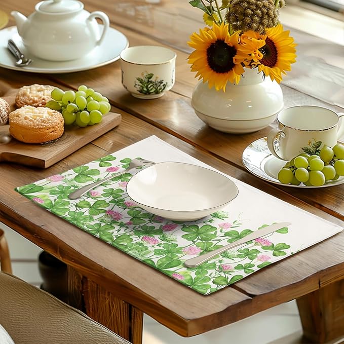 Shamrocks St. Patrick's Day Placemats Set of 4 Watercolor Lucky Clovers St Patrick's Day Table Mats Seasonal Spring Green Leaves Linen Place Mats for Party Kitchen Dining Outdoor Indoor Decor