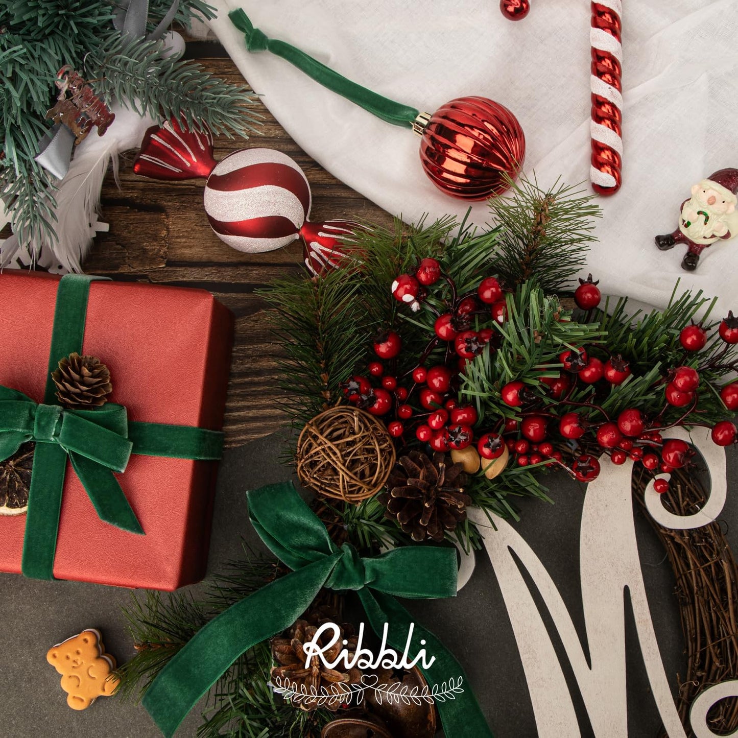 Ribbli Polyester Forest Green Velvet Ribbon,3/8 Inches,10-Yard Spool,Use for Choker,Gift Wrapping,Floral Bouquets, Boutonnieres