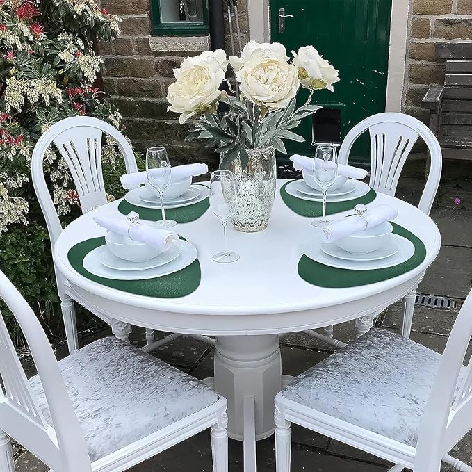 Herda Green Placemats Set of 4 Faux Leather Placemat Wipeable Washable Placemats for Round Table,Table Mat for Kitchen Dining Patio Outdoor Indoor Place Mat 4 Pack for Christmas Holiday Placemats