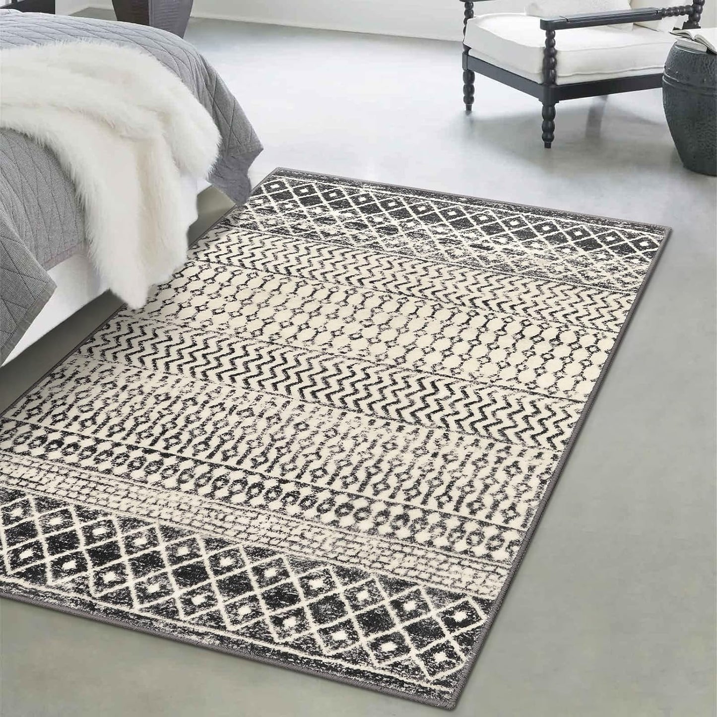 Boho Rugs for Living Room, 4x6 Moroccan Vintage Non-Slip Large Area Rug, Machine Washable Low-Plie Kitchen Mat Accent Rug for Bedroom Playroom Dining Room