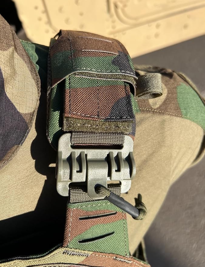 Redemption Crusader 2.0 Molle Quick Release Buckles Airsoft Vest With Adjustable Size Sides And Triple Pouch