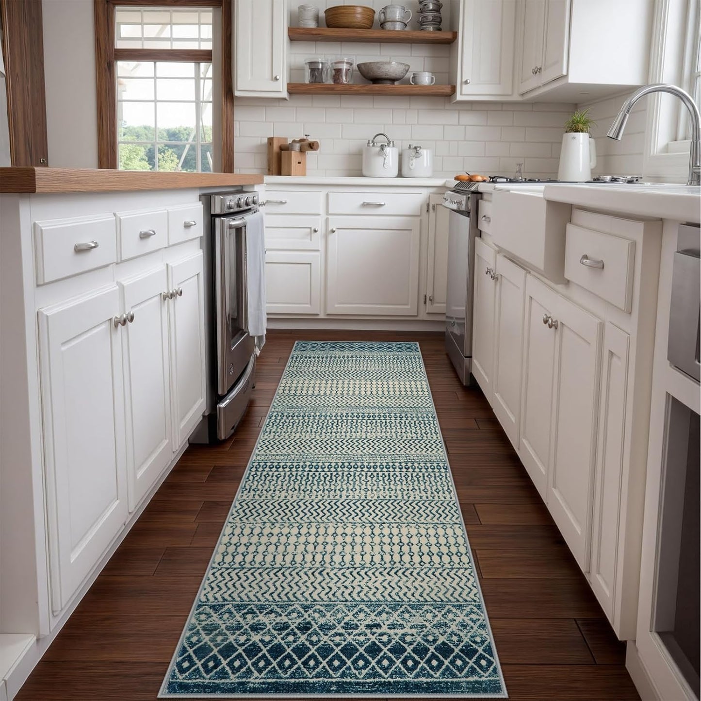 Moroccan Runner Rug 2'6''x8', Non Slip Hallway Runner Rugs for Kitchen Floor, Soft Low-Pile Entry Way Rugs Indoor Floor Carpet for Bedroom Bathroom Laundry Room