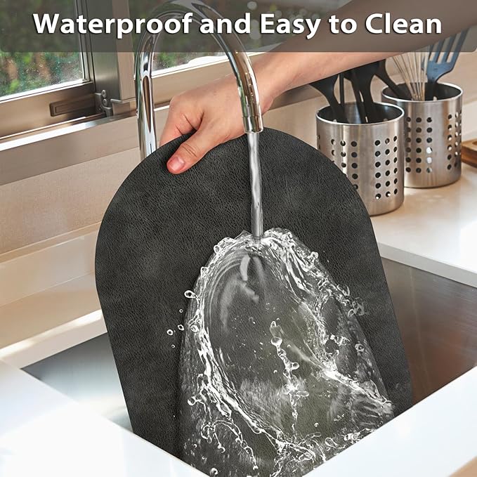 ADRIMER Placemats, Heat Resistant Oval Placemats Set of 8 Washable 12 x 17 Inch, Waterproof Table Mats, Wipeable Pu Place Mats for Kitchen, Dark Grey