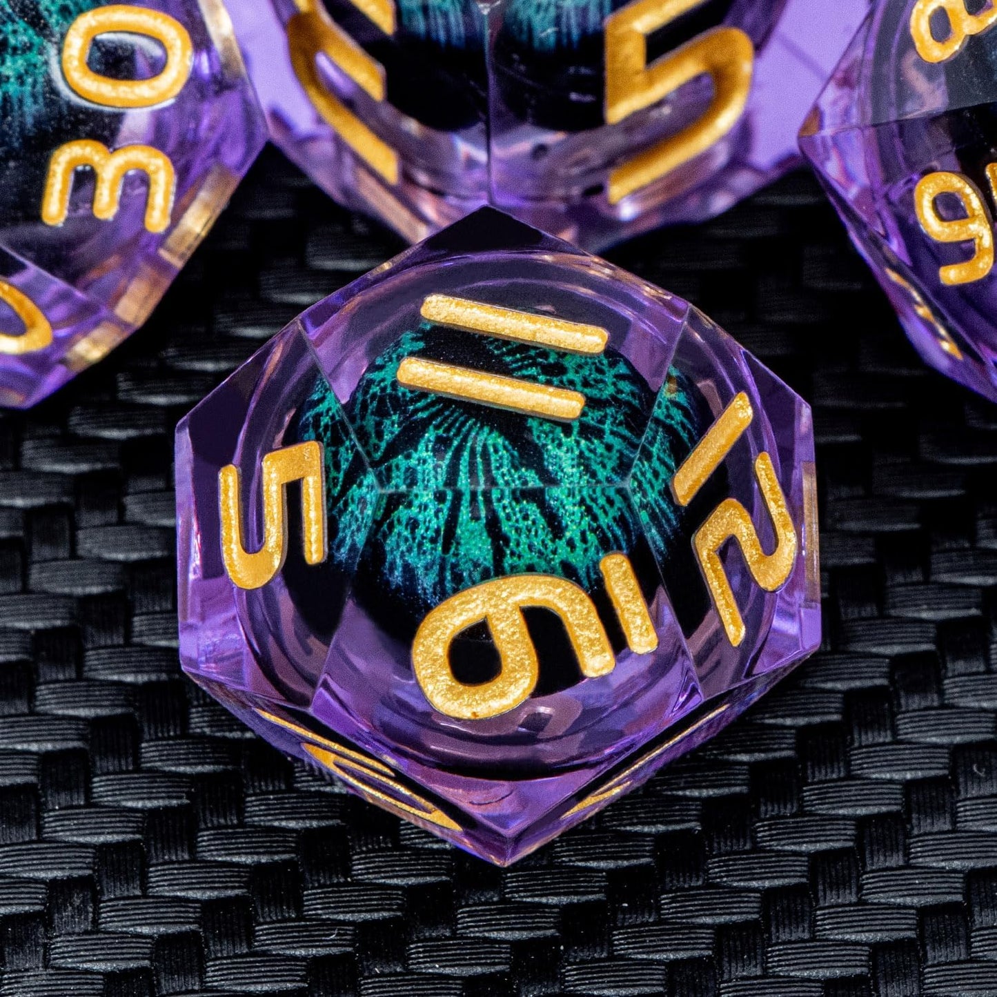 ARUOHHA Dragon Eye DND Dice, Purple Green Resin Sharp Edged Dice Set RPG Role Playing Game, Liquid Core Polyhedral D and D Dice Set D20 D12 D10 D8 D6 D4