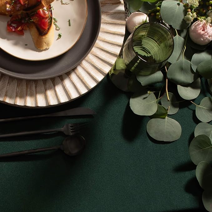 Gee Di Moda Rectangle Tablecloth - 60 x 102 Inch Hunter Green Table Cloth for 6 Foot Rectangle Tables - Heavy Duty Washable Fabric - for Holiday Party, Dinner, Weddings, Baby Shower & Events