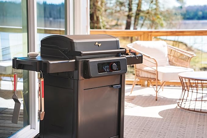Current Model G Griddle, Smart Electric Outdoor Flat Top BBQ Grill with 200°F to 600°F Range for Searing & Roasting, Digital Precision, Apartment-Friendly & Weather-Resistant