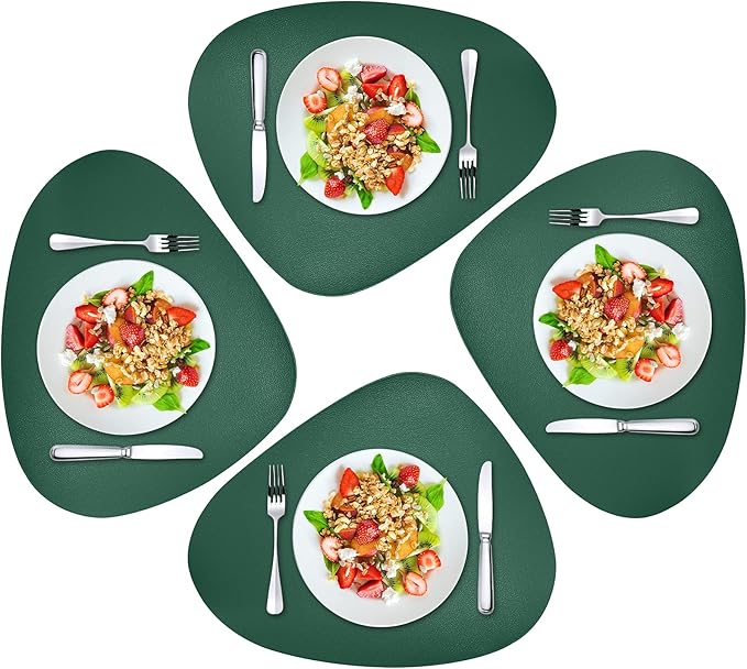 Herda Green Placemats Set of 4 Faux Leather Placemat Wipeable Washable Placemats for Round Table,Table Mat for Kitchen Dining Patio Outdoor Indoor Place Mat 4 Pack for Christmas Holiday Placemats