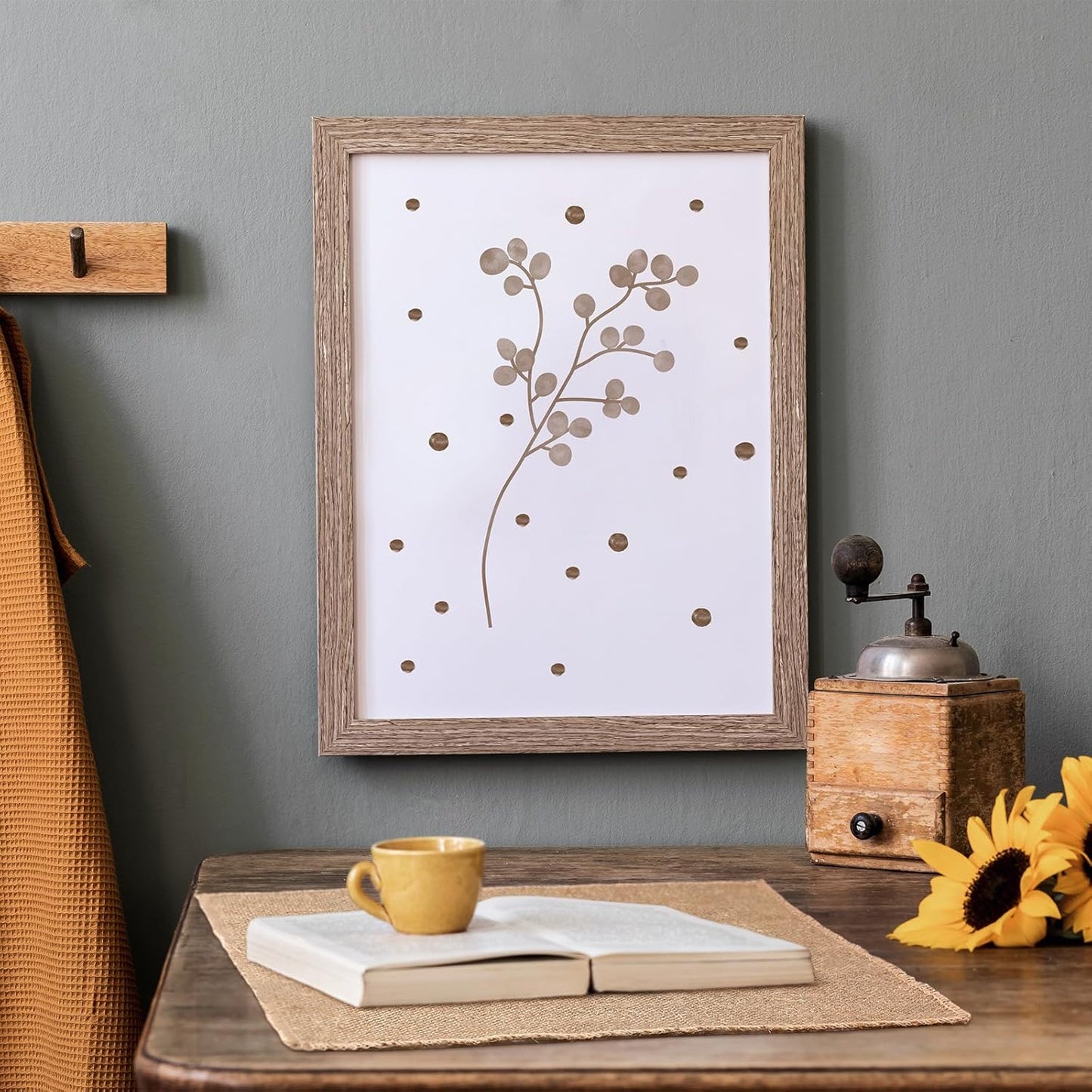 Preboun 5 Pcs Burlap Squares Multipurpose Natural Burlap Placemats Bulk for Farmhouse Home Party Wedding Table Cover Centerpieces Craft Supplies(13 Inch)