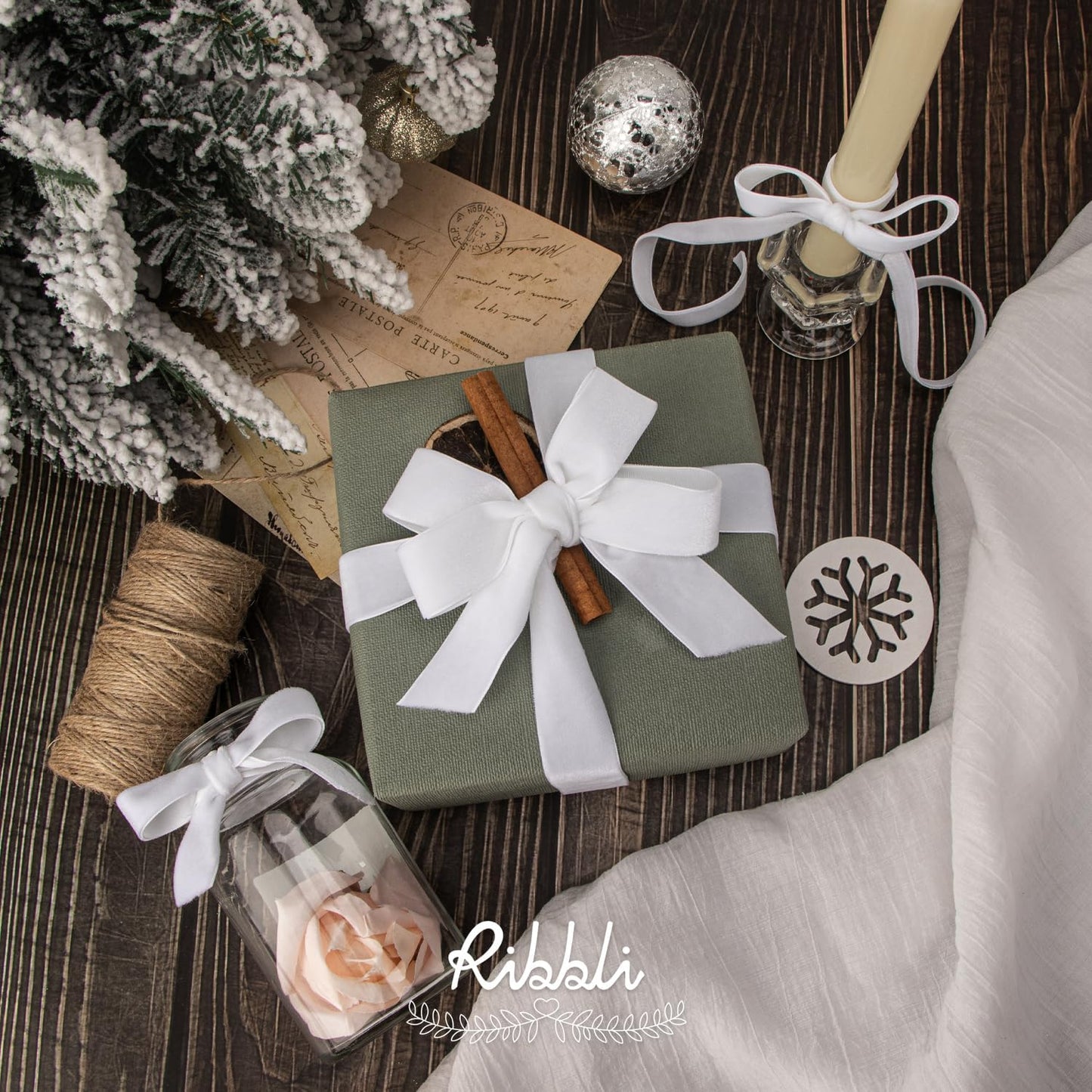 Ribbli Polyester White Velvet Ribbon,5/8 Inches Continuous10-Yard Spool,Christmas Ribbon for Gift Wrapping,Floral Bouquets, Home Decor