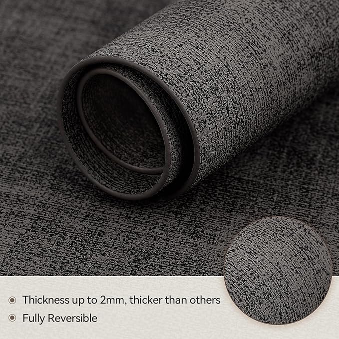 Round Table Placemats Set of 6, Faux Leather Wedge Shape Place Mats Heat Resistant Wipeable Washable Table Mats for Dining Outdoor Indoor, Black