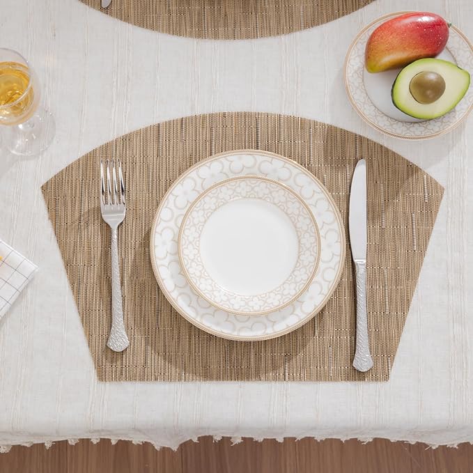SHACOS Wedge Shape Placemats Set of 4 Woven Vinyl Round Table Placemat Curved Place Mats Wipe Clean Dining Table Mats Home Table Decor (4, Tan)
