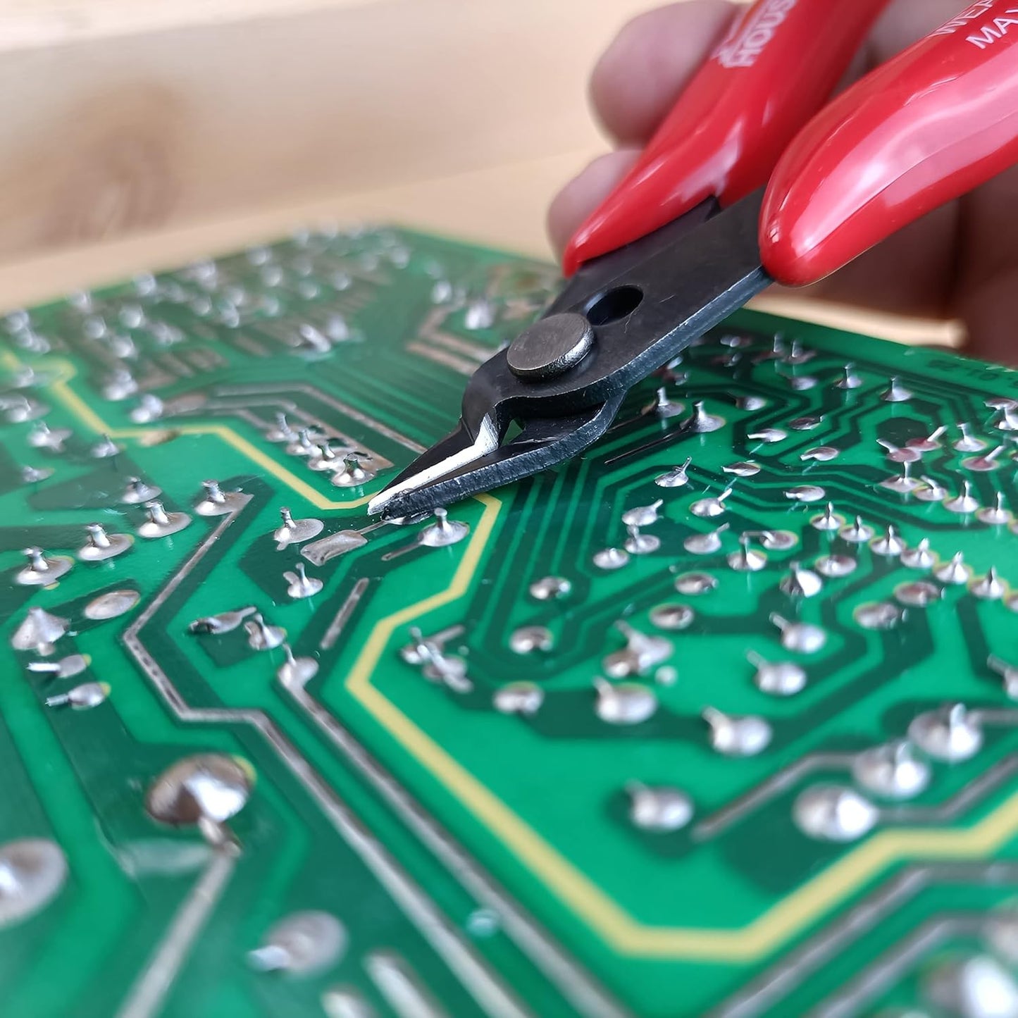 Small Wire Cutters, 5 PACK, 5 Inch Micro 170 Flush Cutter, HOUSERAN Wire Cutters Spring Loaded Cutting Pliers, Side Cutters, Diagoanl Cutters for Jewelry Making, Models, Zip Ties Plastic Wire Snips