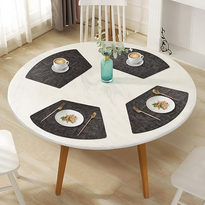 Round Table Placemats Set of 4, Faux Leather Wedge Shape Place Mats Heat Resistant Wipeable Washable Table Mats for Dining Outdoor Indoor, Black