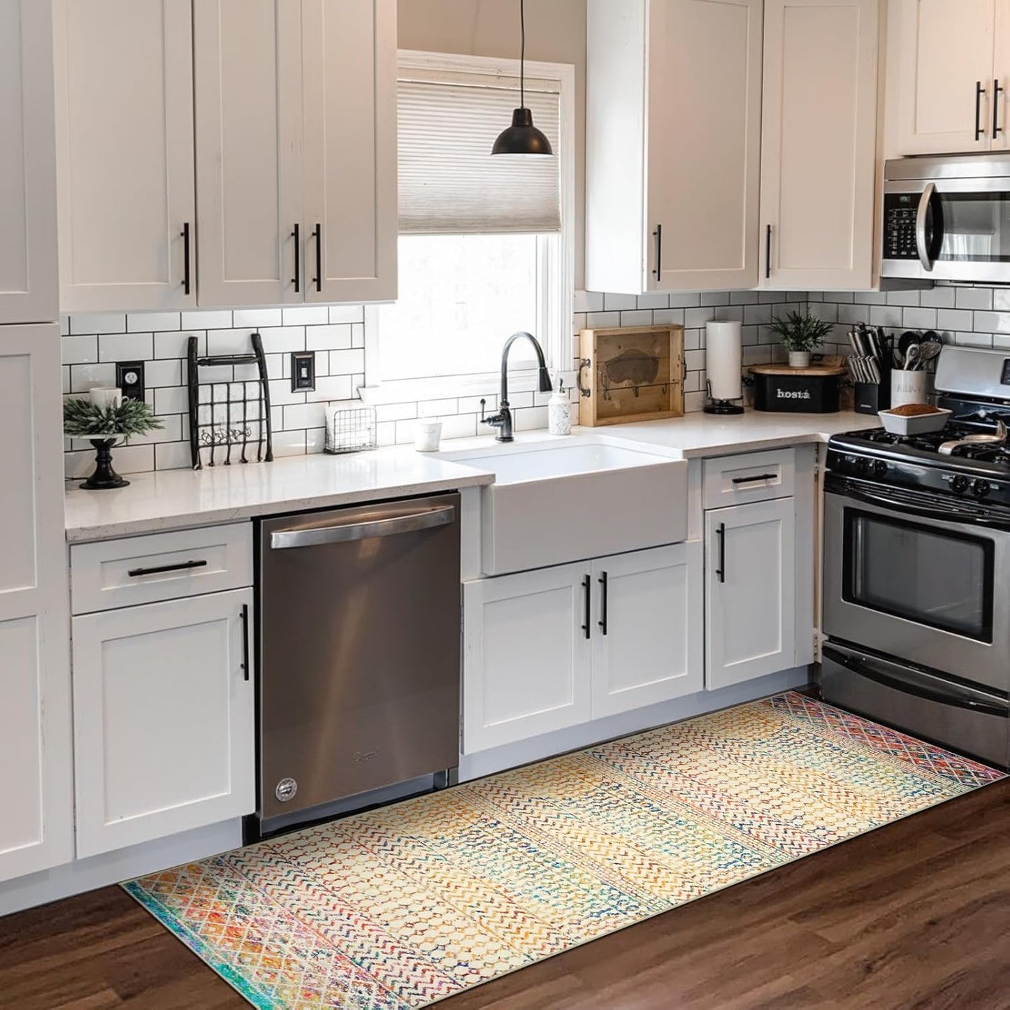 Moroccan Hallway Rug Runner 2x8, Ultra Soft Runner Rug with Rubber Backing Non Slip, Washable Kitchen Rug Distressed Floor Carpet Runner for Entryway Kitchen Bedroom Laundry Room