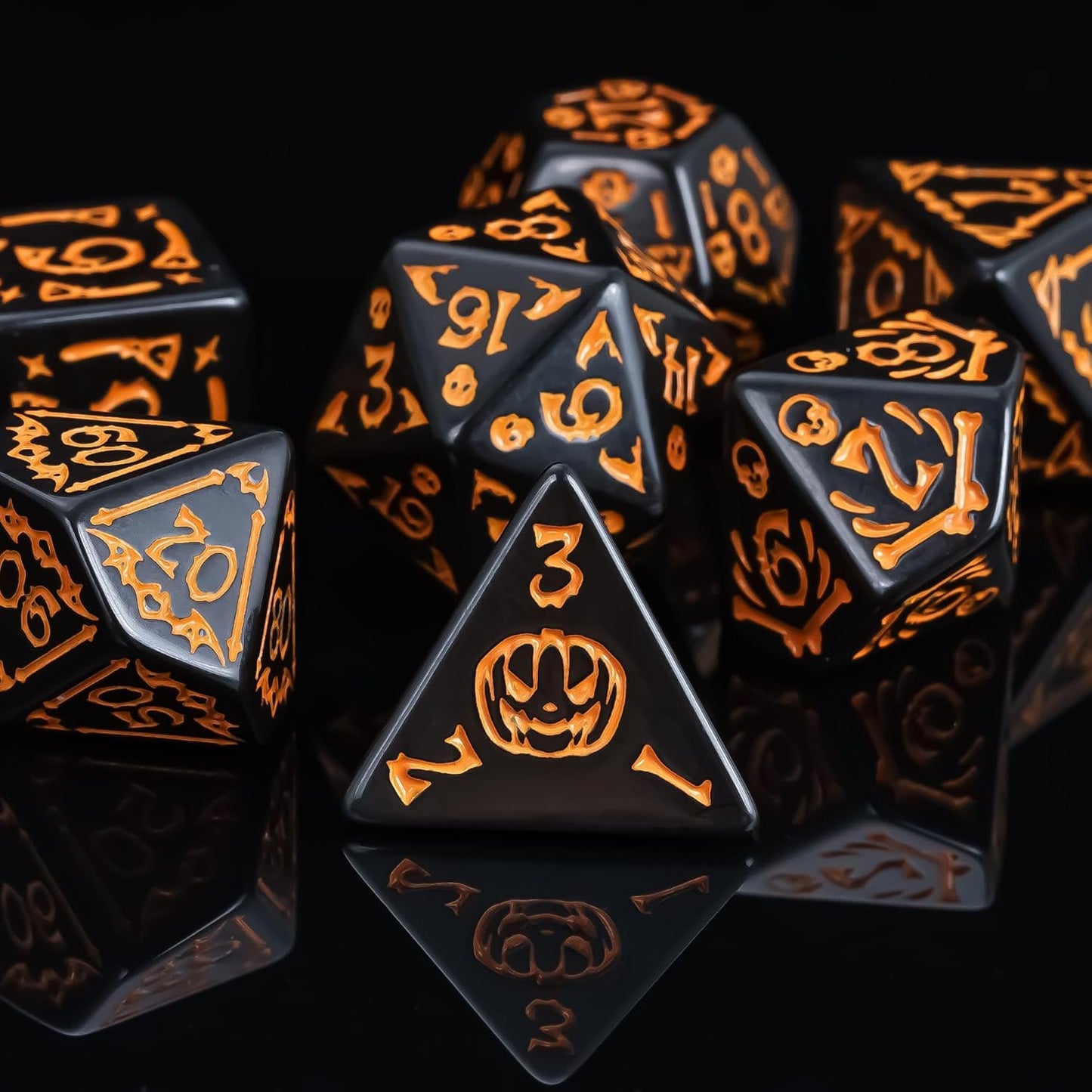 7-Die DND Dice Set Halloween Pattern Polyhedral Dice Set with Leather Bag, Skull Dice D&D Dice Set for RPG Table Games (Halloween Pattern-Black)