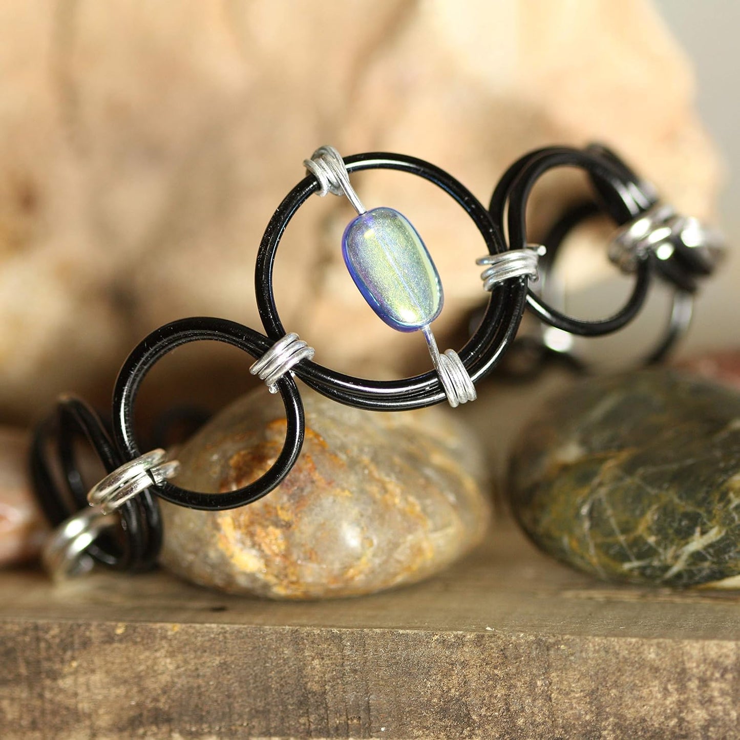 The Beadsmith Anodized Aluminum Wire – 12 Gauge – 39 feet – Black Color – Bendable Craft Wire Used to Jewelry Making, Wire Wrapping, Sculpting, Floral, Modeling and Other DIY Arts & Crafts