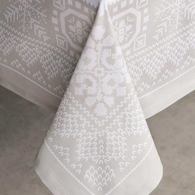 Maison d' Hermine Table Cloth Rectangle Table 100% Cotton 60 x 90 Inches Fall Tablecloth Reusable Everyday Use for Thanksgiving Christmas Decorations Dining Farmhouse Party (Cozy Christmas)
