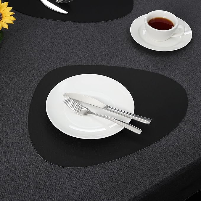 Placemats and Coasters, Washable Reversible Placemats Round Faux Leather Wipeable Place Mats Non Slip Heat Resistant Indoor Outdoor Table Mats (Set of 6, Black)
