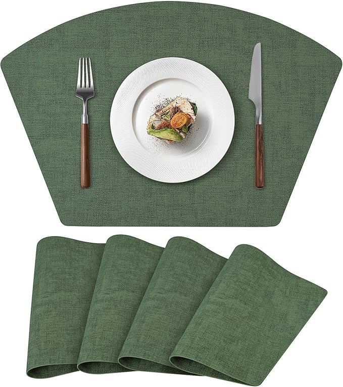 Round Table Placemats Set of 4, Faux Leather Wedge Shape Place Mats Heat Resistant Wipeable Washable Table Mats for Dining Outdoor Indoor, Green