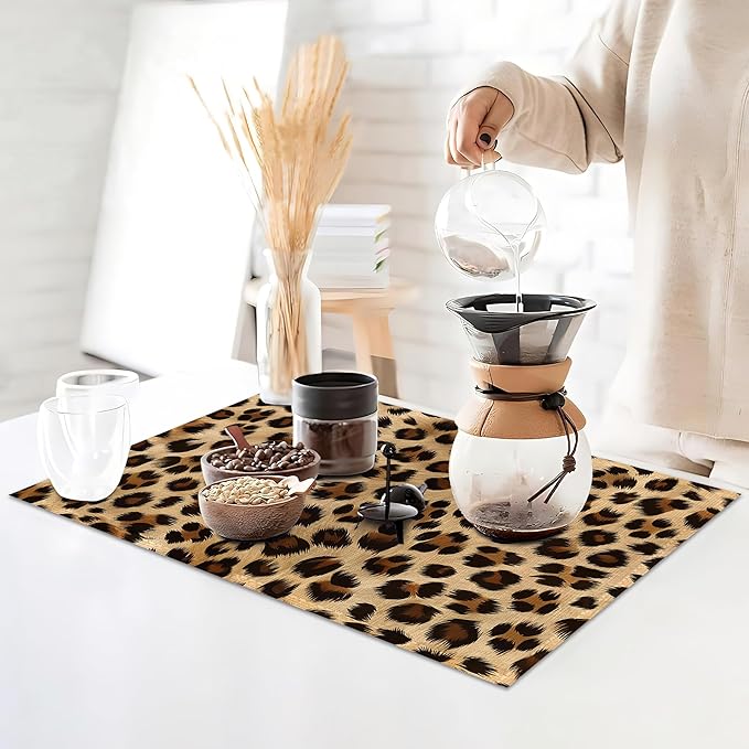 Leopard Skin Texture Placemats Set of 6, Placemats Washable Kitchen Dining Linen Table Mats Stain Heat-Resistant for Home Party Indoor 12x18 inch