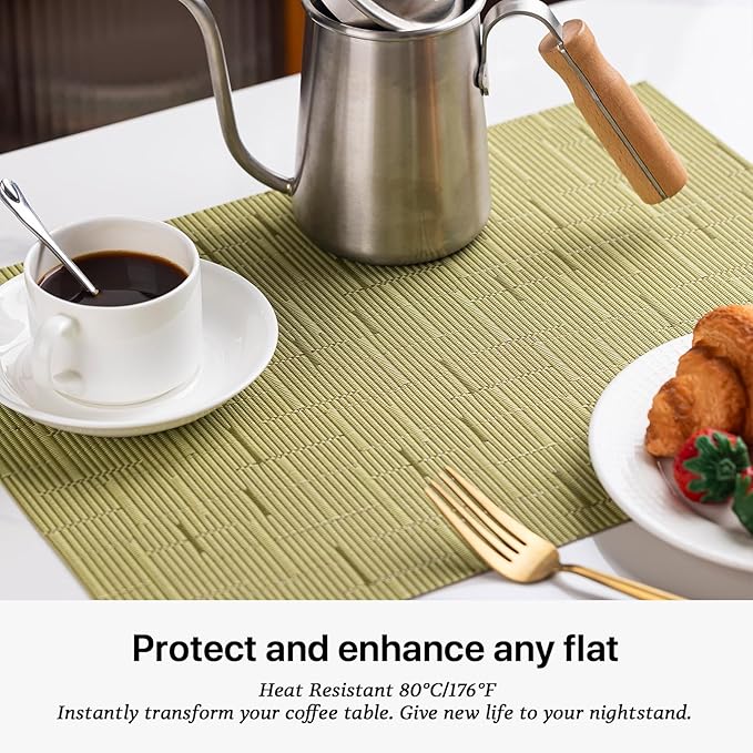 LEXMORE Placemats Set of 4 Vinyl/Plastic Woven Place Mats for Kitchen Table Indoor/Outdoor Washable Placemat Wipeable Dining Table Mats(Pea Green)
