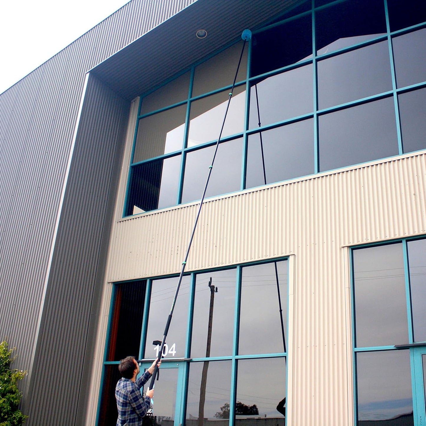 EVERSPROUT 7-to-24 Foot Telescopic Extension Pole (30 Foot Reach) | Heavy-Duty Sturdy Aluminum | Easy Flip-Tab Lock Mechanism | Twist-On Metal Tip Works for Squeegee, Duster, Paint Roller (Pole only)