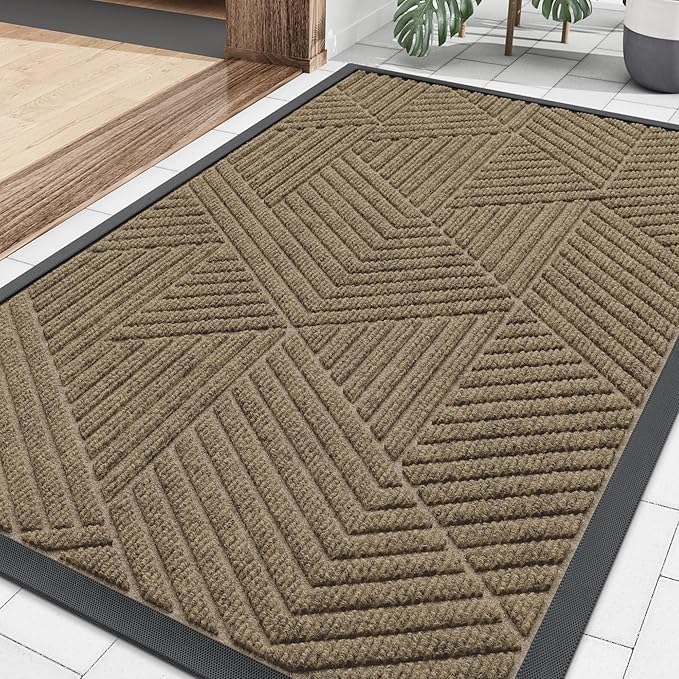 Smiry Front Door Mat Outside Entrance, Heavy Duty Sturdy Natural Rubber Doormat, Trap Dirt and Moisture, Easy Clean Low Profile Mats for Indoor Outdoor Entry, Irregular Triangle (36x24, Camel)