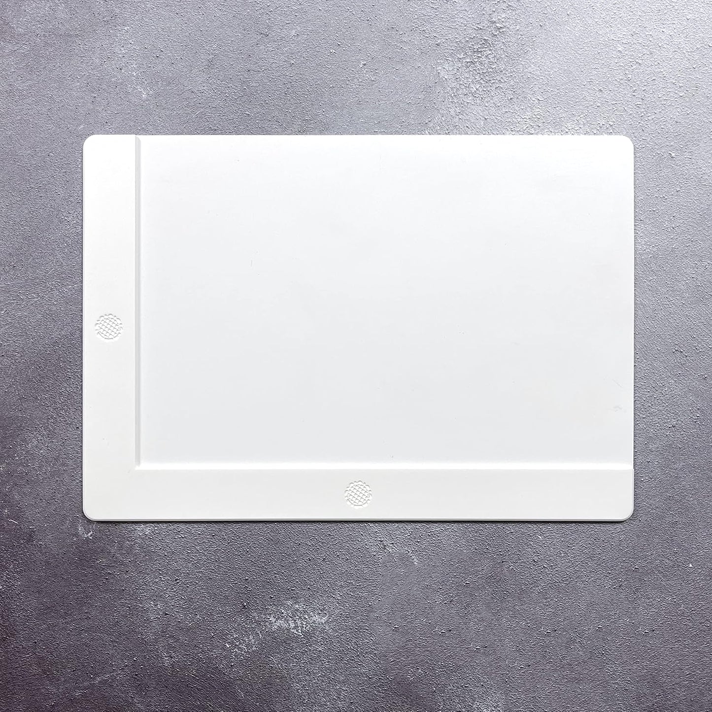 Waffle Flower 6x9 Media Mat - Matte White Silicone Craft Mat w/Bag for Ink Blending. Non-Slip, Waterproof, Heat-Resistant, Non-Stick and Non-Reflective. 6 x 9 inch Open Edge for Bigger Media Sizes.