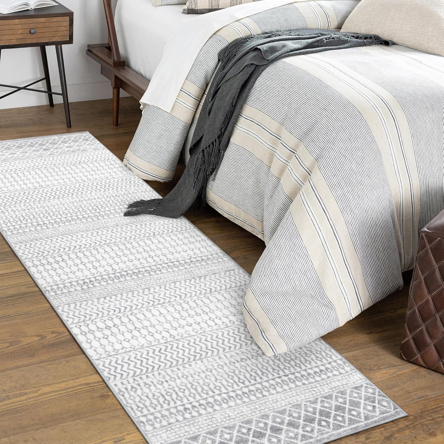 Hallway Runner Rug 2x6, Ultra Soft Moroccan Distressed Kitchen Runner Rug with Rubber Backing, Washable Low-Pile Boho Bathroom Rugs for Bedroom Bathroom Laundry