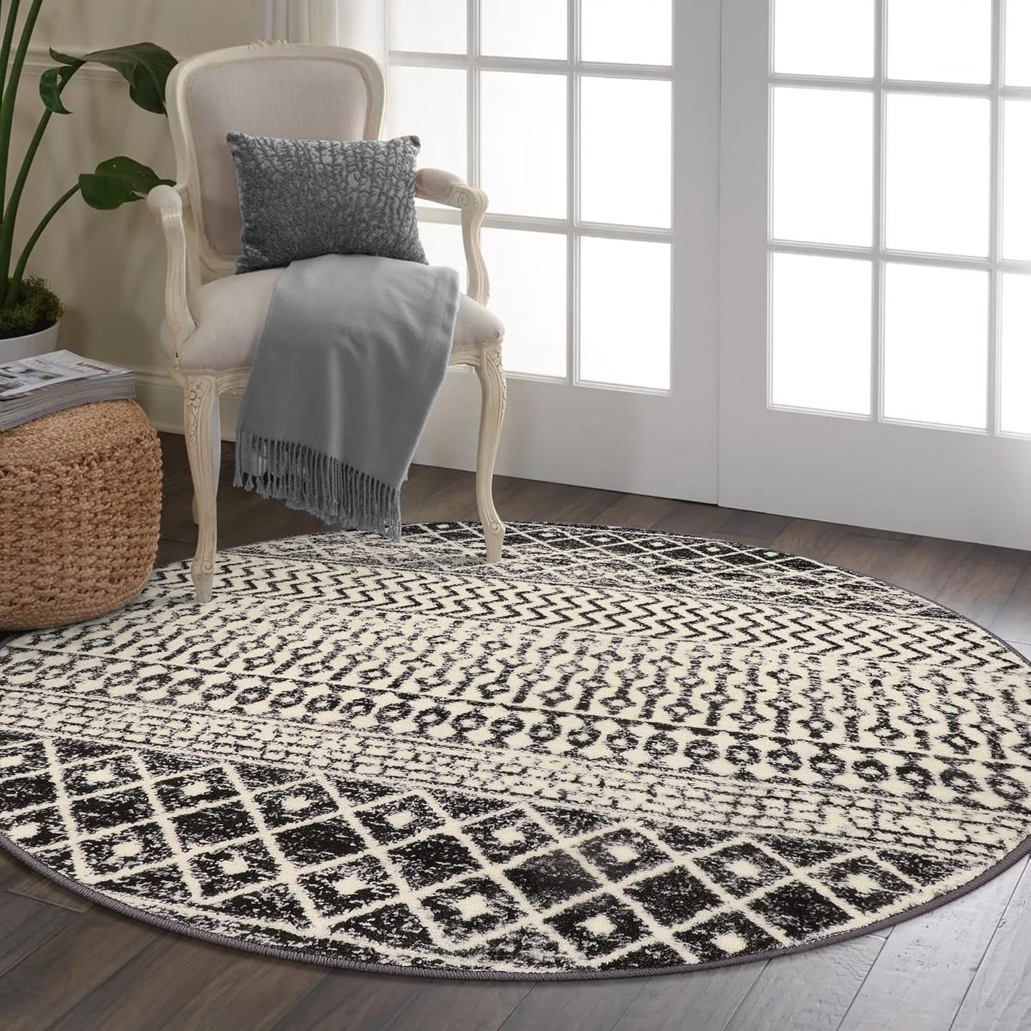 Moroccan Washable Round Area Rug, 4ft Non-Slip Distressed Black Area Rug for Bedroom, Soft Non-Shedding Circle Rug Bedside Carpet for Living Room Dining Room Bedroom