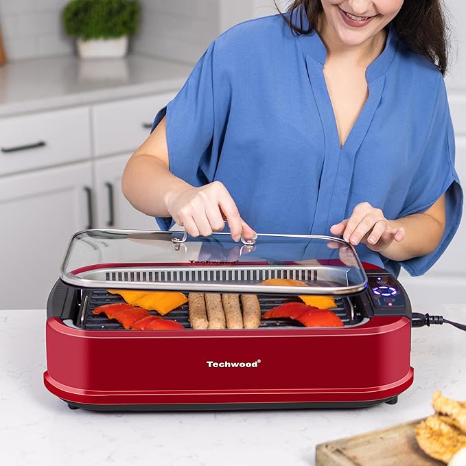 Indoor Smokeless Grill, Techwood 1500W Electric BBQ Grill with Temperature Control, Korean Grill Removable Non-Stick Grill & Griddle Plates, Tempered Glass Lid, Red