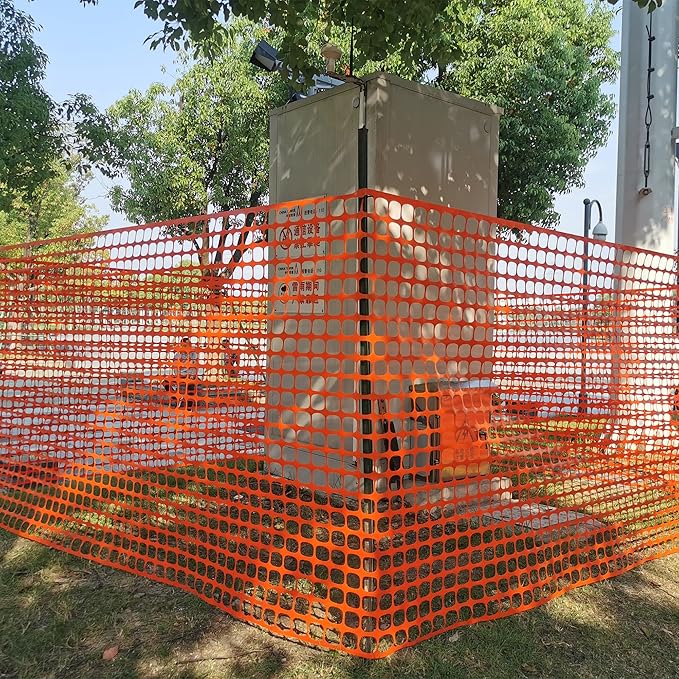 Safety Fence Plastic Mesh Fencing Roll, 4'x100' Feet 1 Roll with 100 Zip Ties, Temporary Reusable Netting for Snow Fence, Garden, Construction and Animal Barrier (Orange LW 15.43 lb/roll)