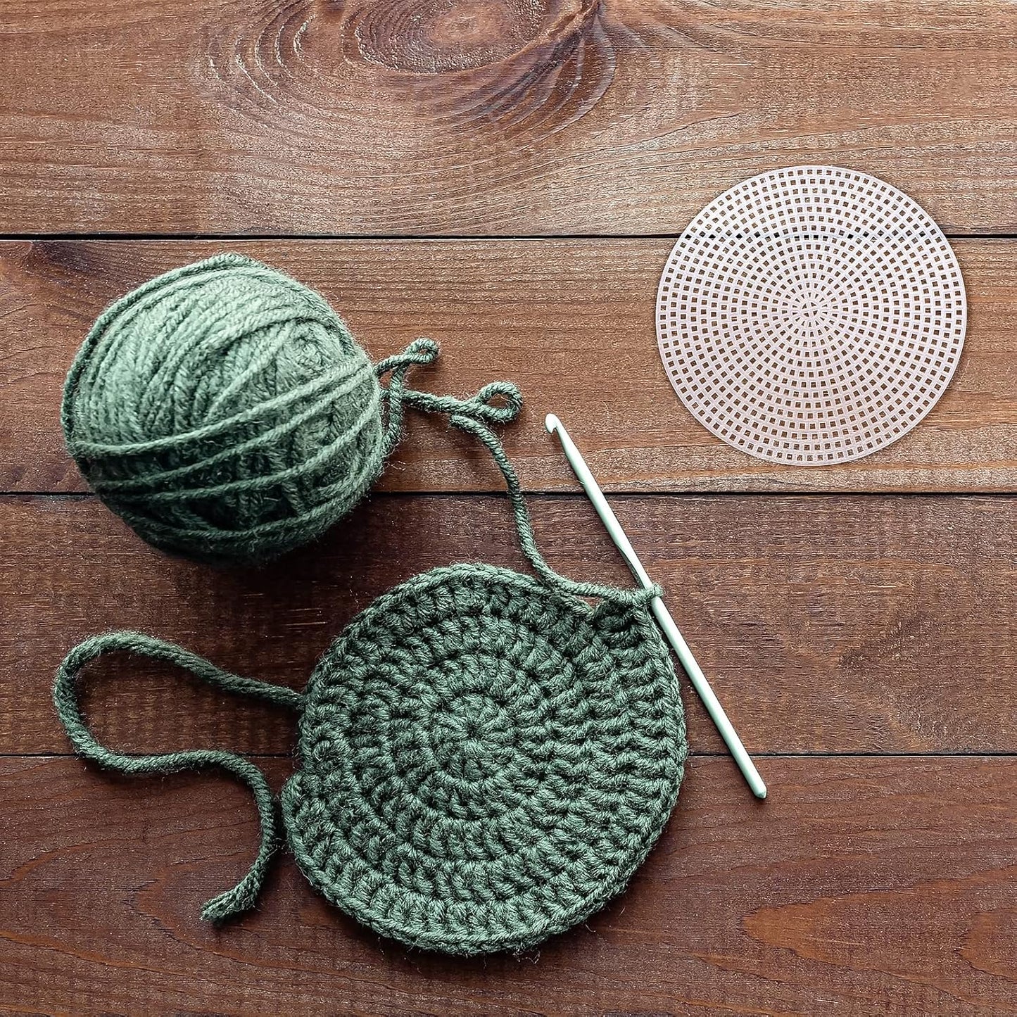 7 Count Circle Plastic Canvas Circles Mesh Sheets White Needlepoint Blank Canvas Plastic Mesh Mat for Needlework Crochet Supplies Embroidery Yarn Crafting Knit(4.5 Inch)