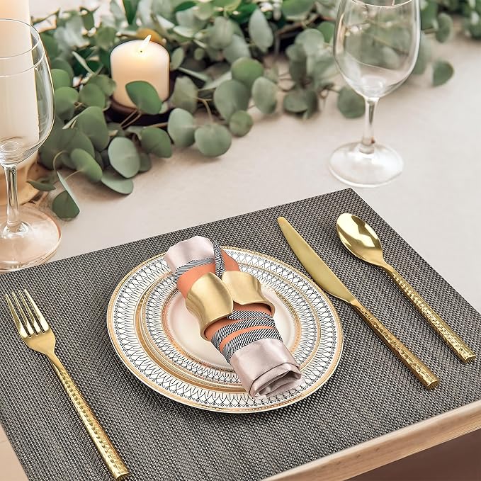 SLKQG Placemats Set of 4 - Easy Clean Washable Vinyl Placemats - Wipeable Heat Resistant Table Mats for Dining Table - 17.7x11.8 Inch (4, Mint Gray)